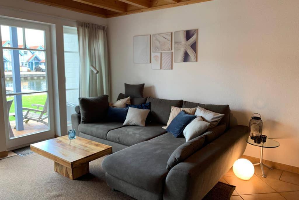 Ferienhaus Mit Bootssteg Am See In Rheinsberg Exteriér fotografie